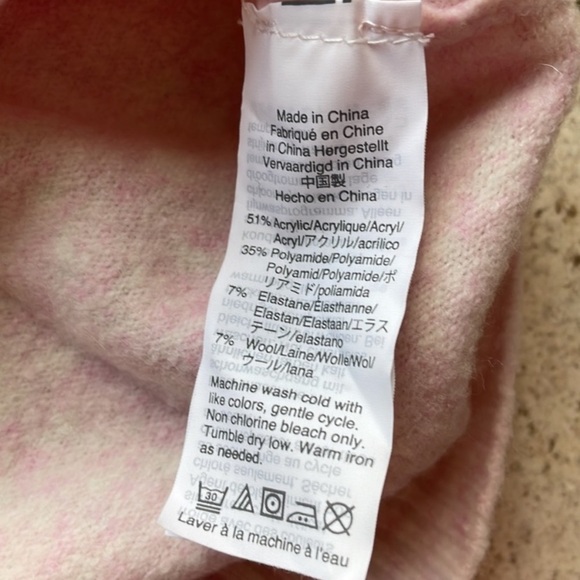 3/30 sale !J crew factory sweater. Puff sleeve sweater in extra soft yarn small - Picture 4 of 8